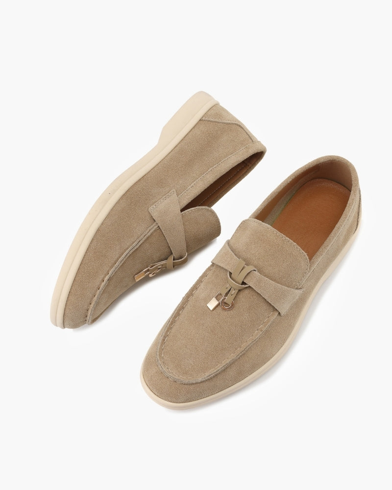 Elegante Old Money Wildleder Damen Loafer: Komfortable Slip-Ons für Stilbewusste