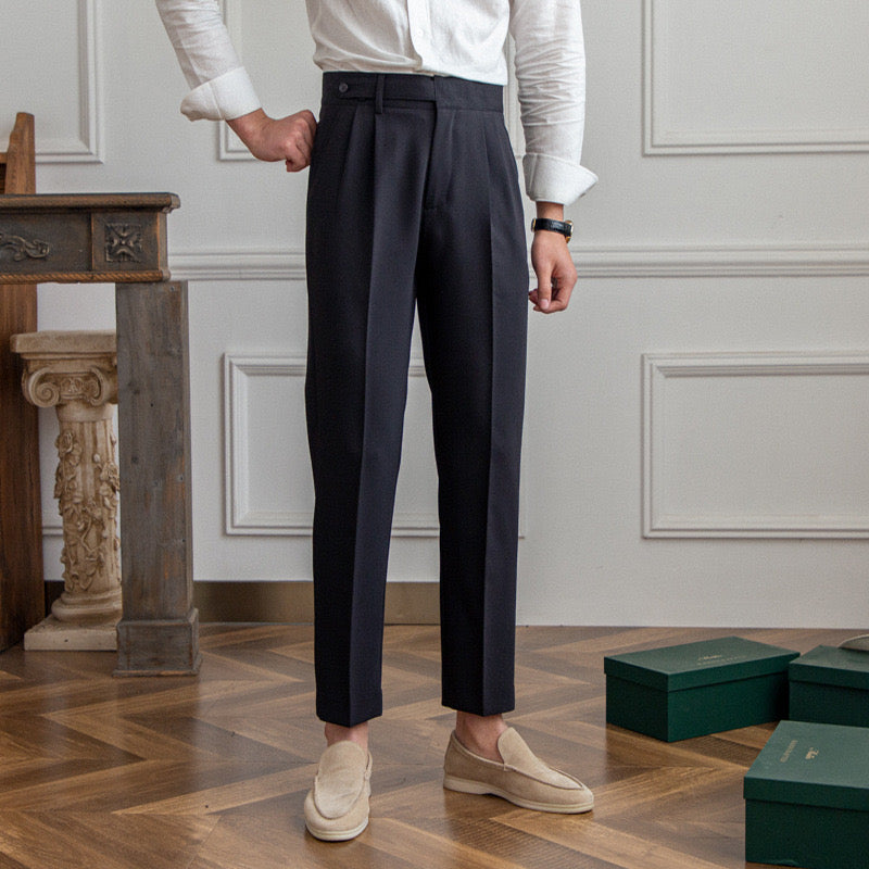 Elegante Old Money Herrenhose mit verstellbarer Schnalle für den perfekten Sitz