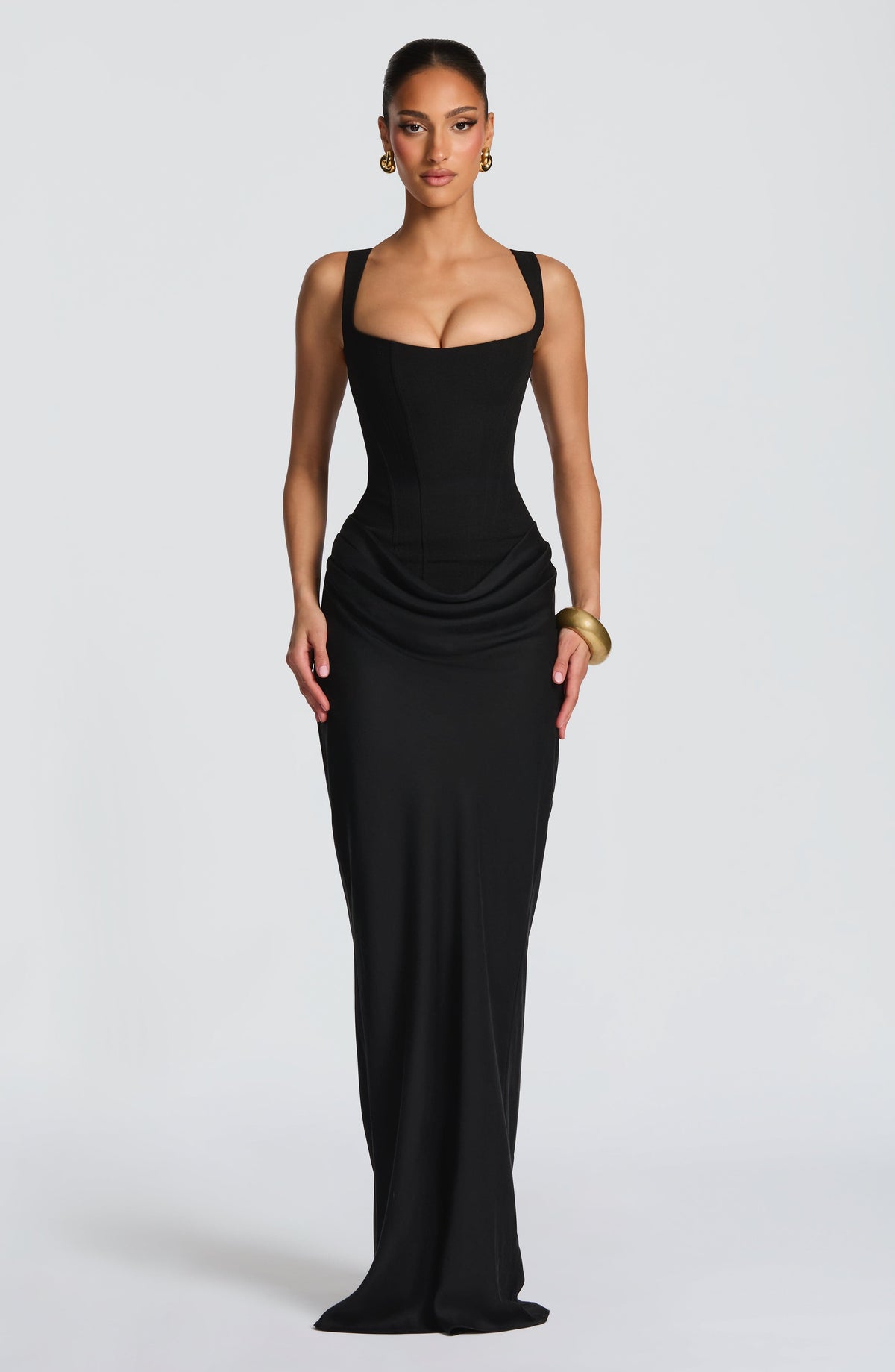 https://cdn.shopify.com/s/files/1/2060/7491/files/cornelia-maxi-dress-black-dress-babyboo-fashion-1200418902.jpg?v=1761757651