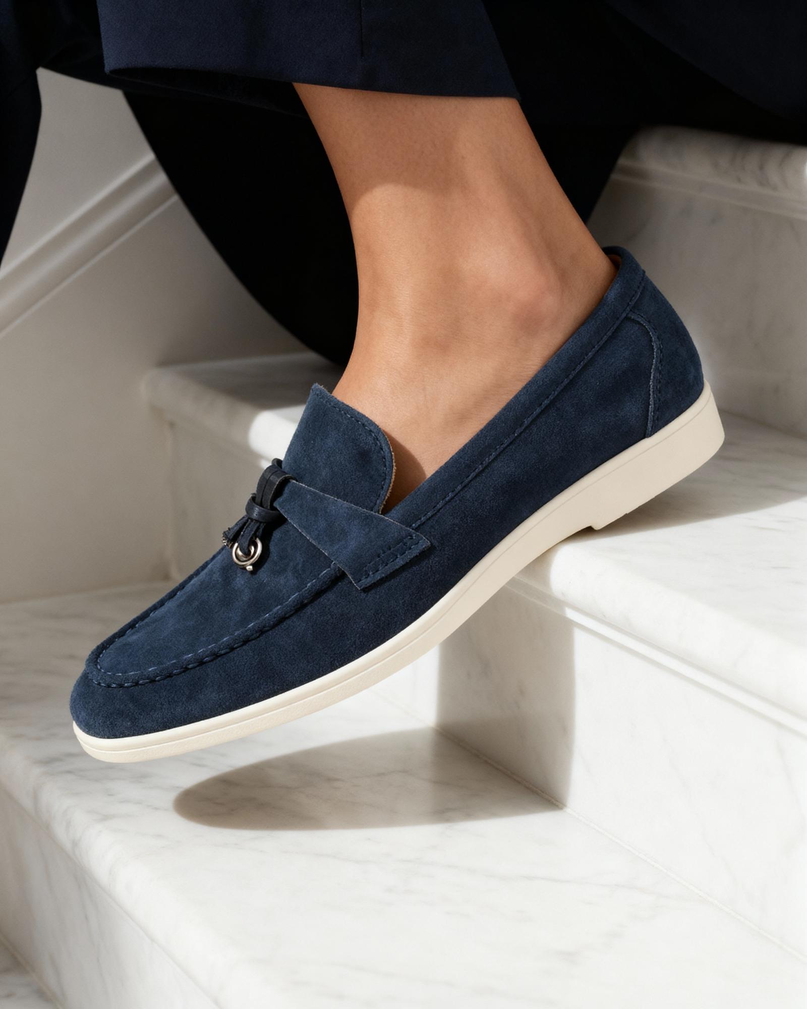 Elegante Old Money Wildleder Damen Loafer: Komfortable Slip-Ons für Stilbewusste