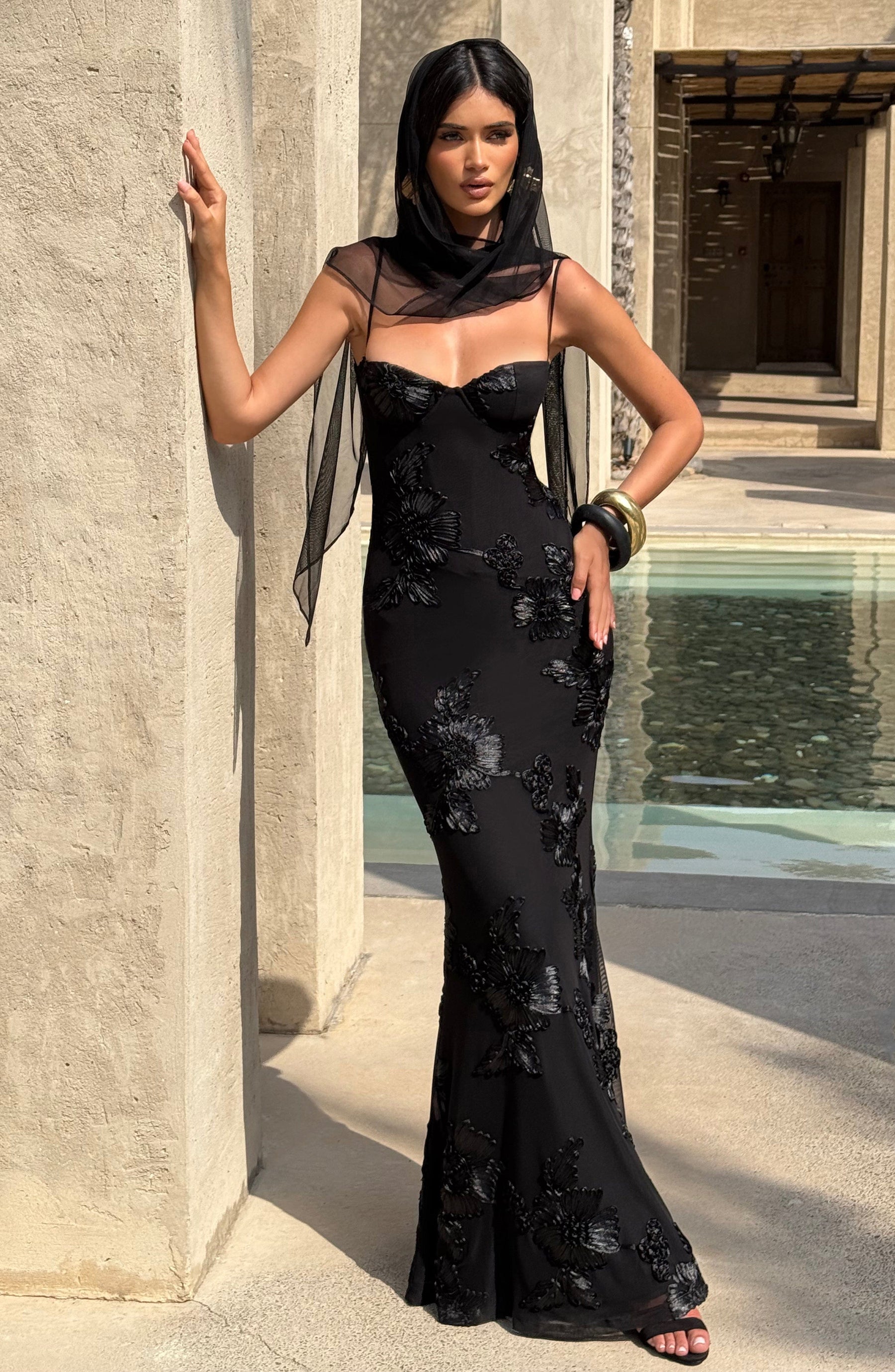 https://cdn.shopify.com/s/files/1/2060/7491/files/nefertiti-maxi-dress-black-dress-babyboo-fashion-1176523956.jpg?v=1756292395